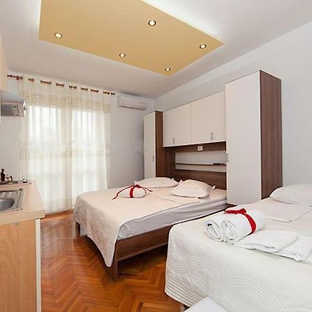 Apartmani Saric Tučepi Exterior foto